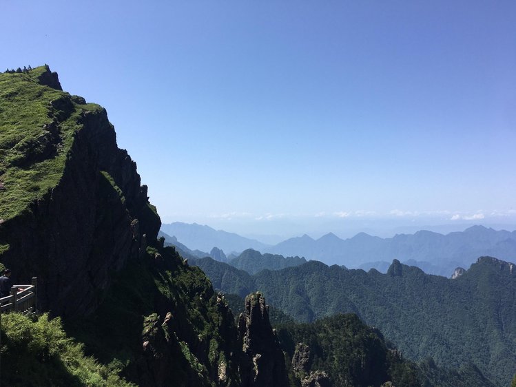 神农顶风景区：自然之巅，探寻古老传说的秘境