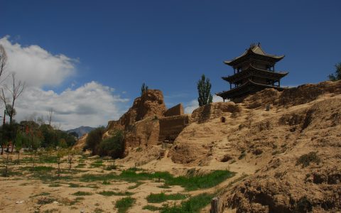 神户之光：探寻日本最古老的佛教寺院——西林寺的历史与魅力